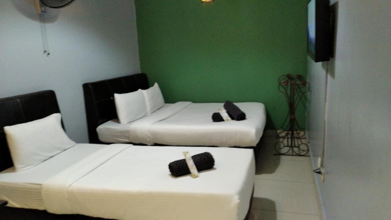 Hotel Ghazrins Dataran Larkin *